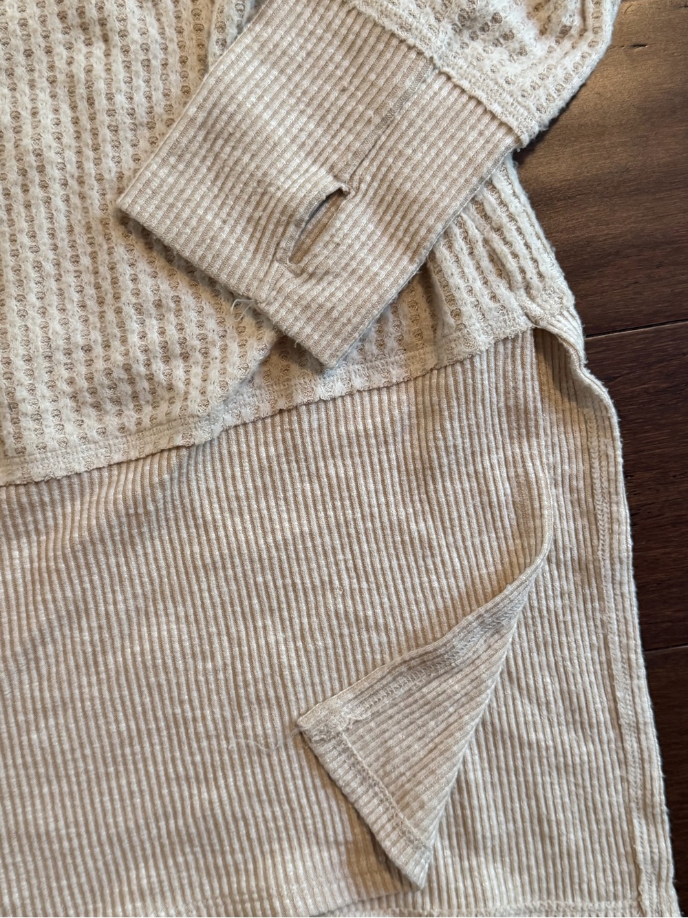 American Eagle Cream Ribbed Sweater - Picture 2 of 4